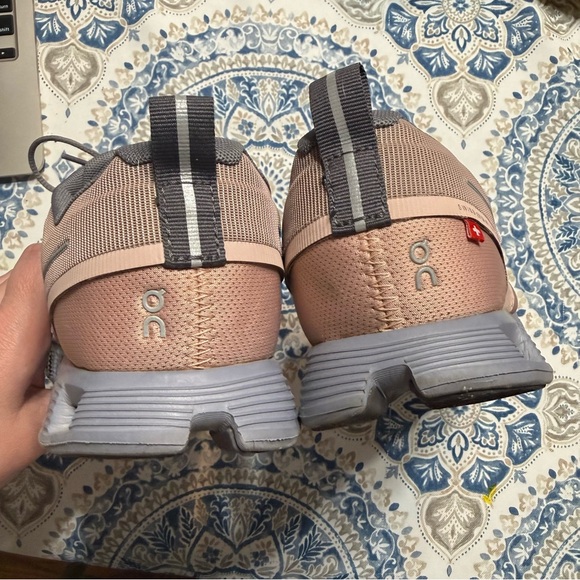 On Running Women’s Sneakers Pink with Gray Sole - Picture 5 of 8